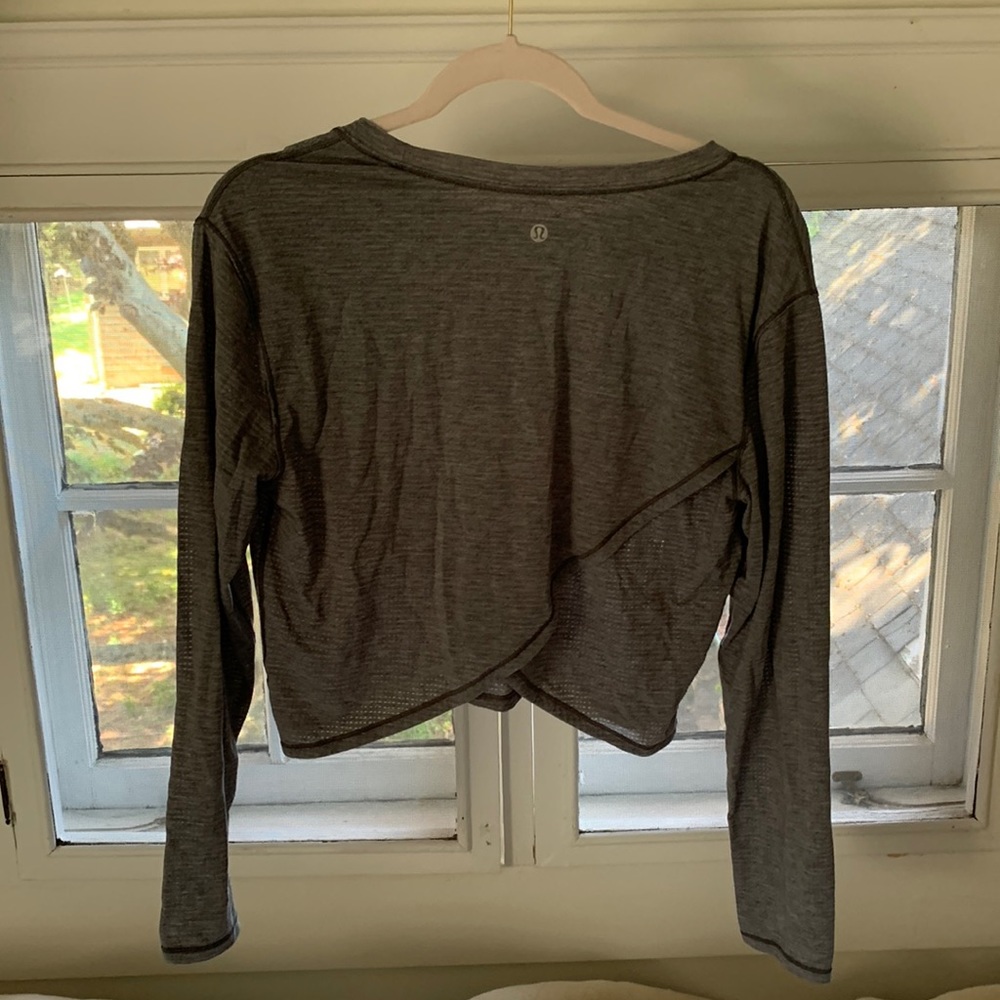 Lulu Lemon long Sleeve